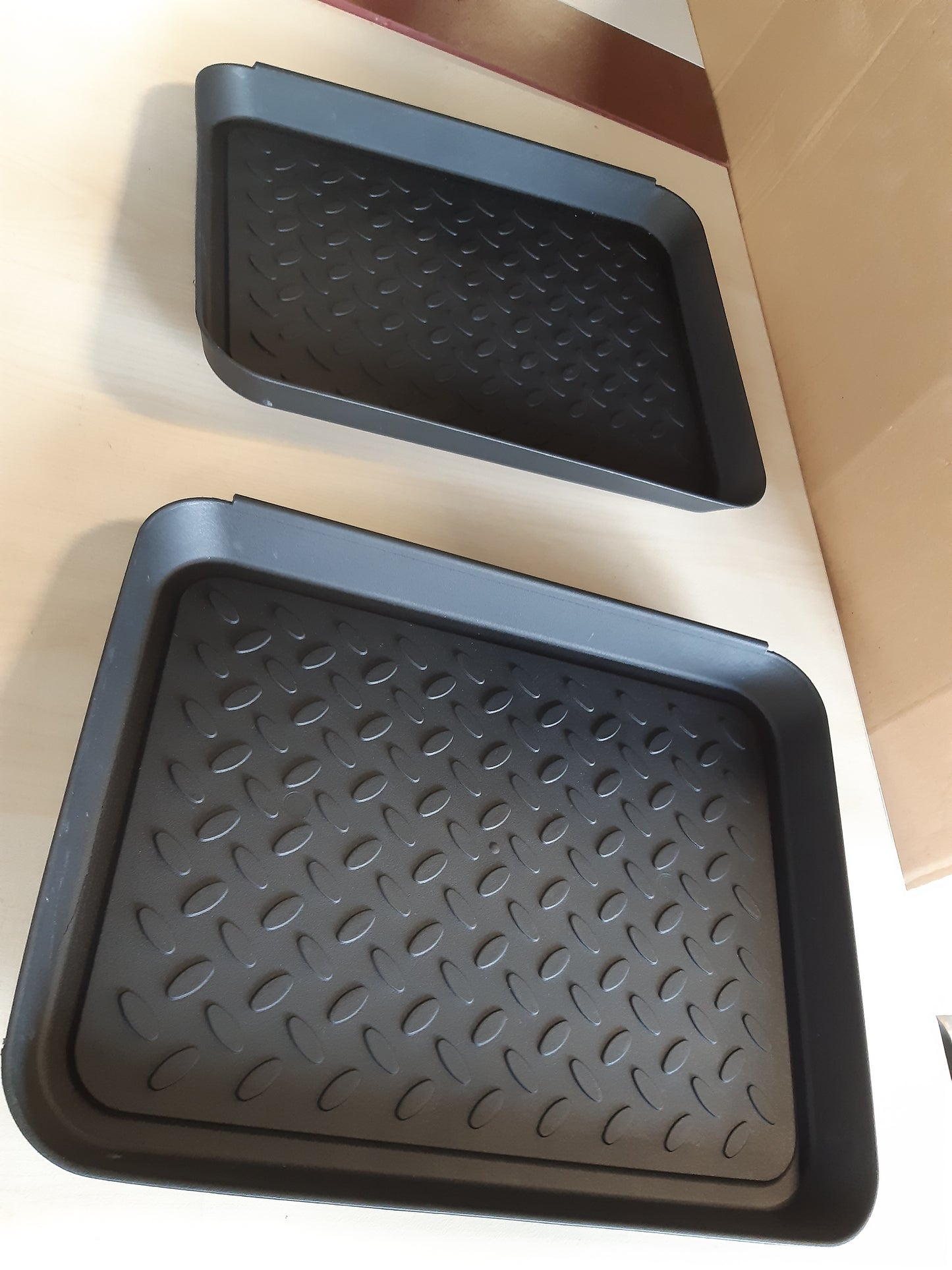 215911 - Tabaka për pikimin e këpucëve, set me 3 copë, 35 x 27.5 x 3 cm, plastike për ditët me shi dhe sezonin e borës (e zezë)