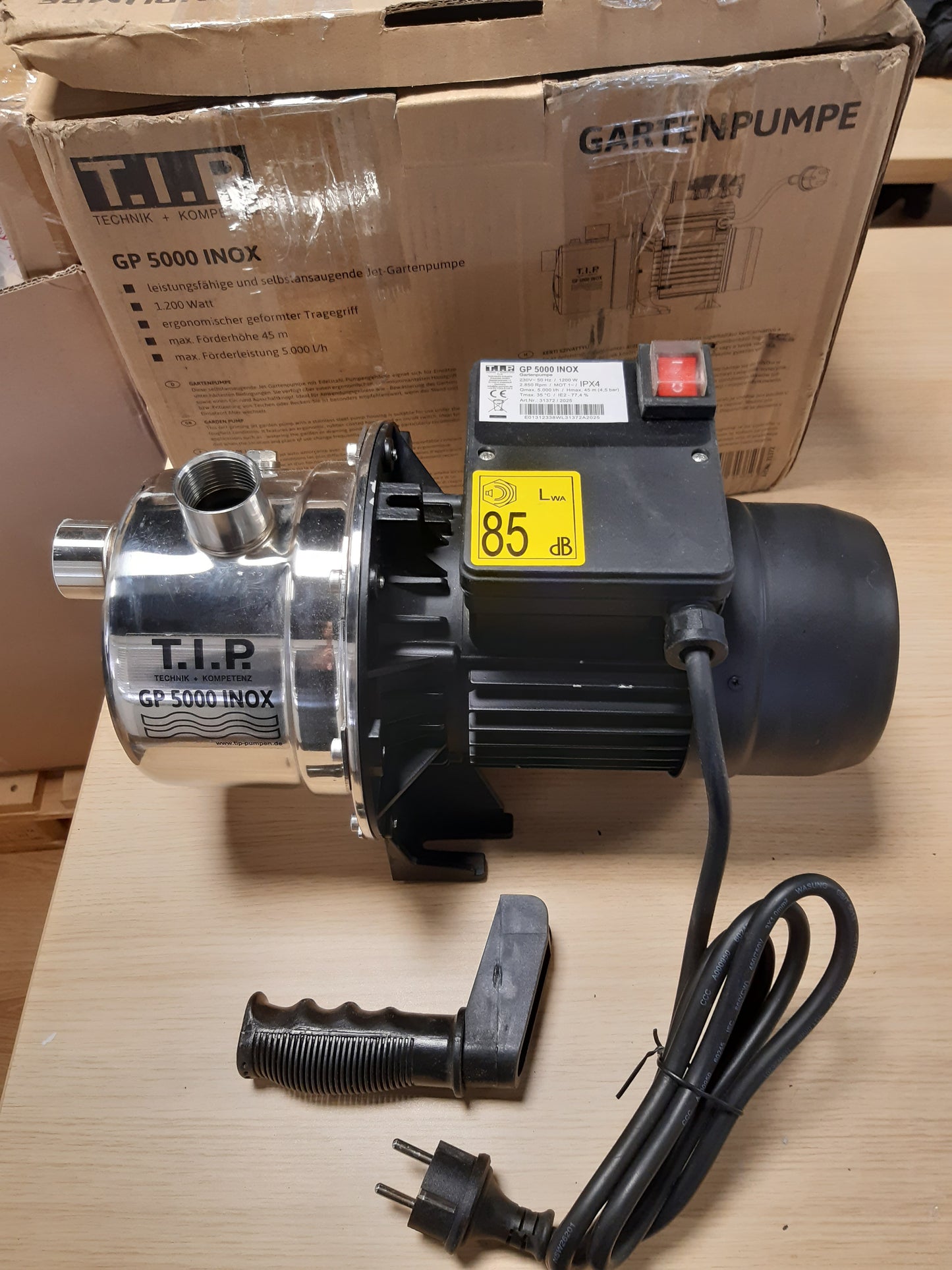 159443 - TIP - Pompë Kopshti 31372 GP 5000 INOX, Çelik Inox, Presion Maksimal 45m/4.5 bar, Shpejtësi Rrjedhjeje 5000l/orë, Fuqia 1200Vat, Mbrojtje nga Mbingarkesa Termike