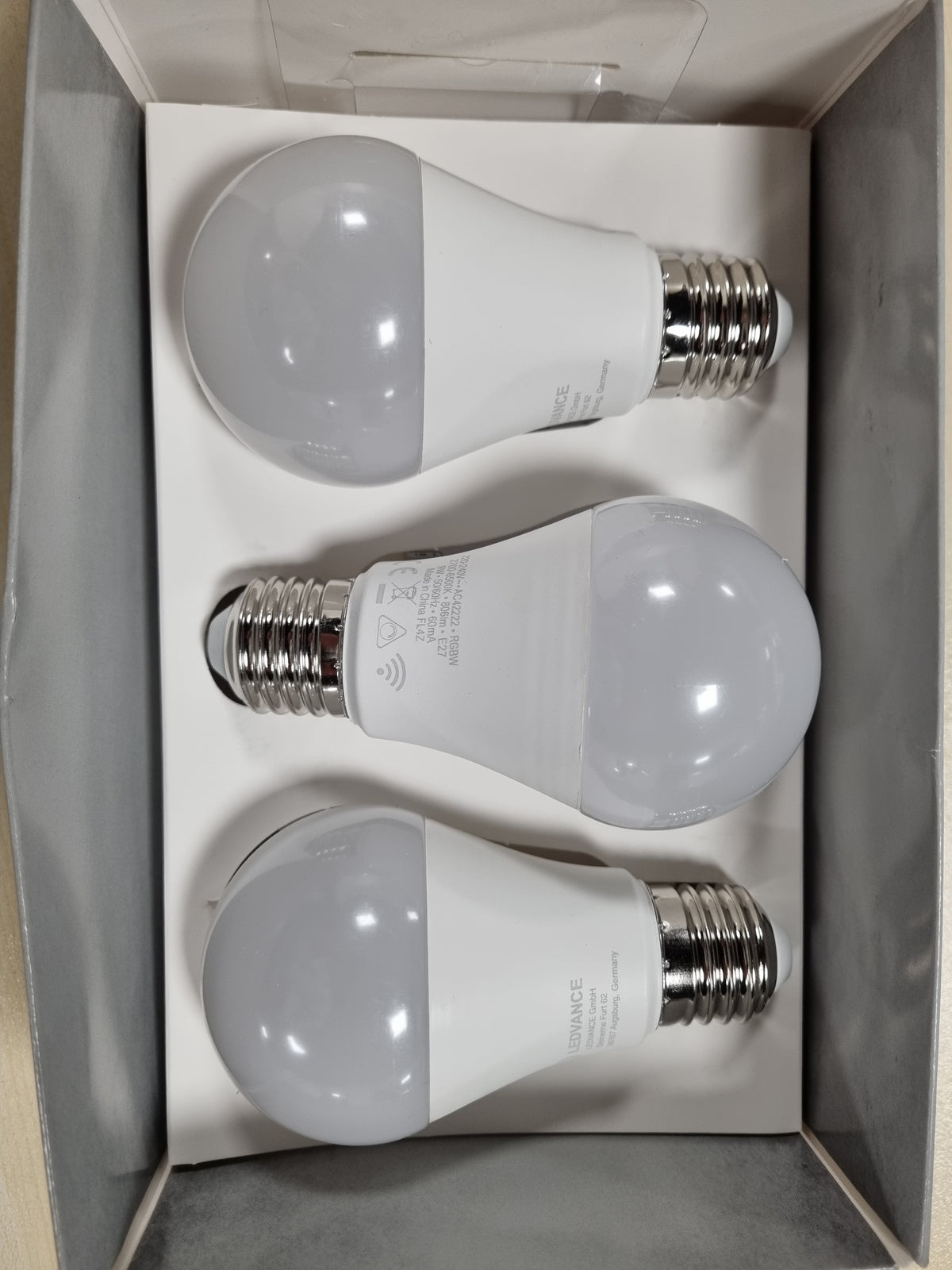 236681 - LEDVANCE Llambë Smart LED, WiFi, E27, RGBW, 2700K-6500K, 806 ...