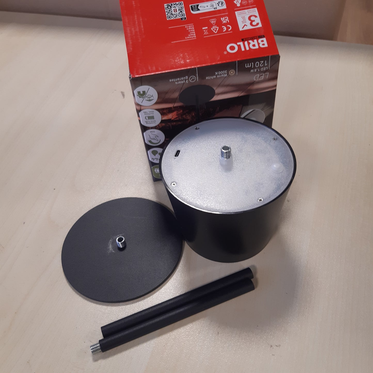 263506 - BRILONER - Llambë Tavoline LED Pa Tel IP44, 11x34.5 cm, e Errësueshme, Bateri e Zëvendësueshme, e Zezë