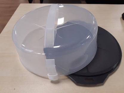 228506 - XAVAX Kuti transporti për tortë e rrumbullakët me kapak, diametër 31.5 cm, lartësi e brendshme 8 cm, me ndarës fetash, pjatë antracit, transparente