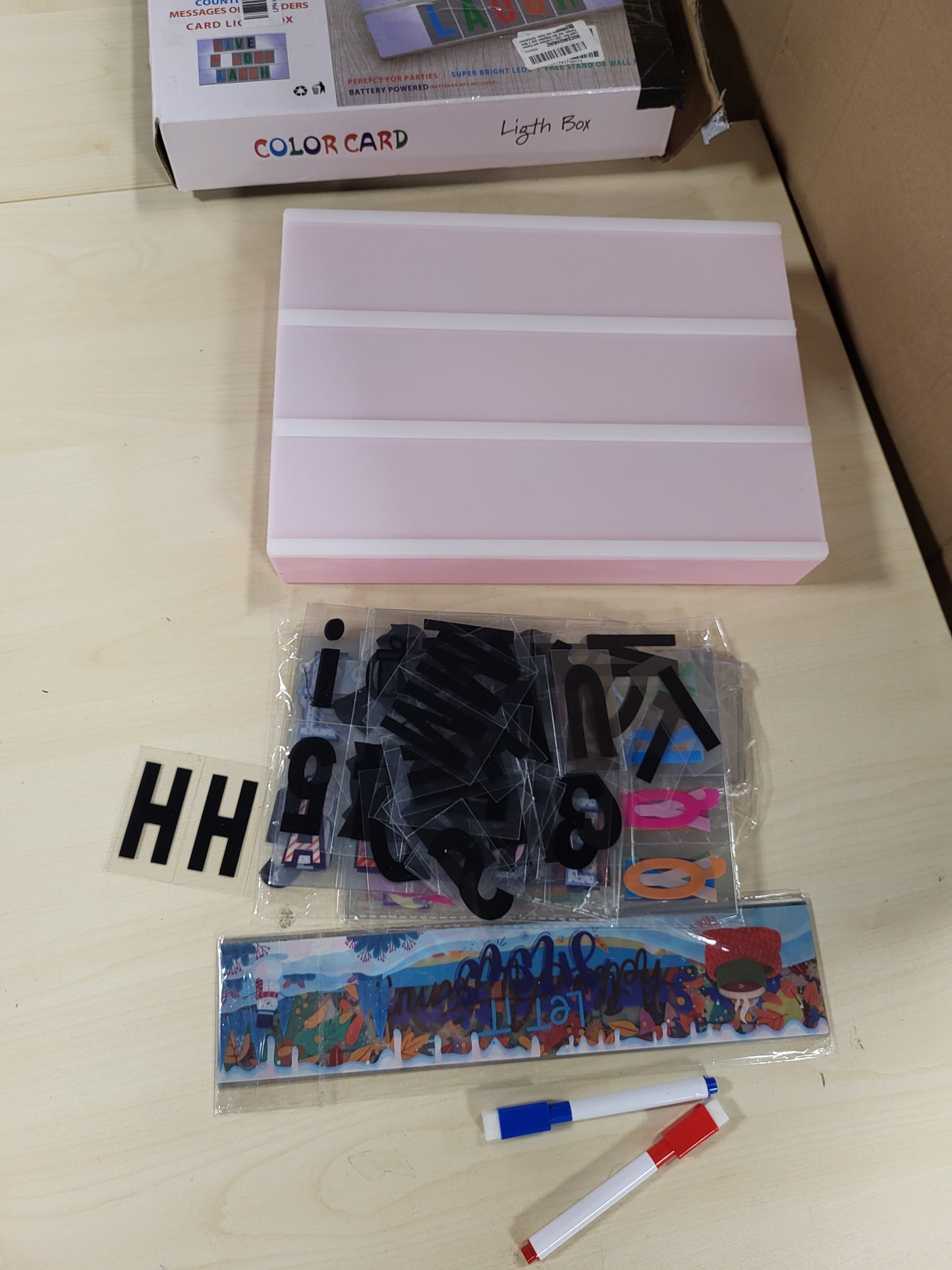 214829 - Kuti Dritash, kuti drite LED me ndryshim ngjyre, 16 ngjyra, me 351 etiketa dhe 2 shënjues