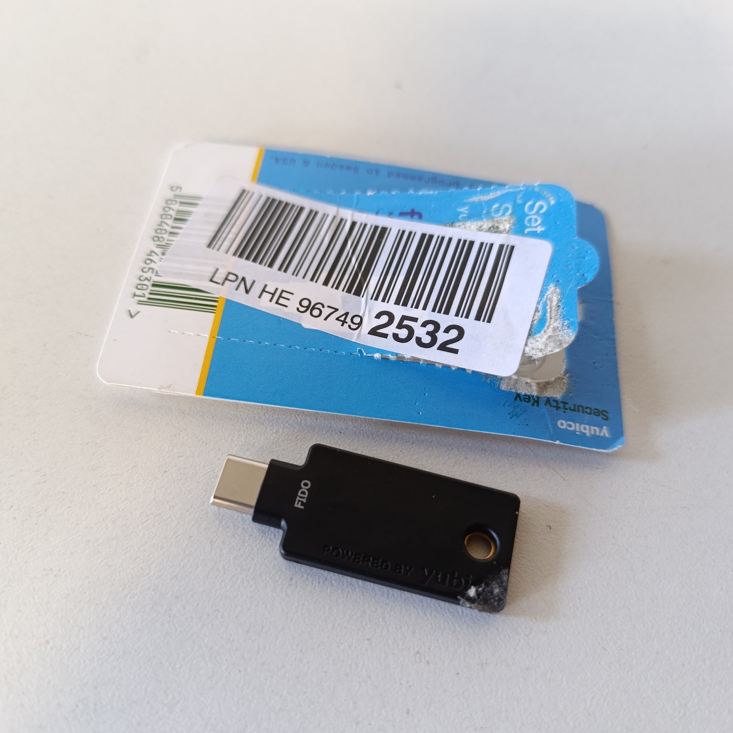 268332 - YUBICO Çelës Sigurie C NFC, i zi, autentifikim me dy faktorë (2FA), lidhje USB-C ose NFC, i çertifikuar FIDO U2F/FIDO2
