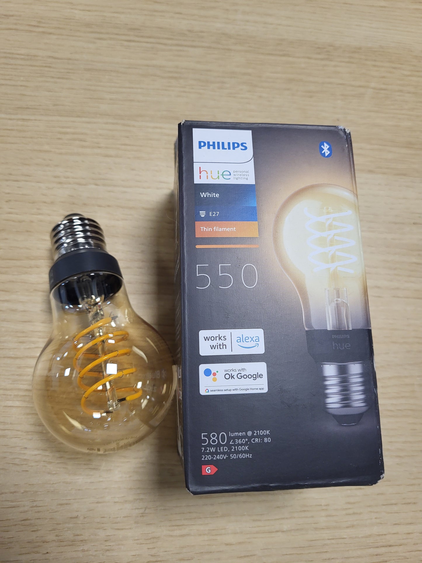 214690 - PHILIPS llambë filamenti klasike, e pajtueshme me Bluetooth, madhësi standarde, funksionon me Alexa, Google Assistant dhe Apple HomeKit