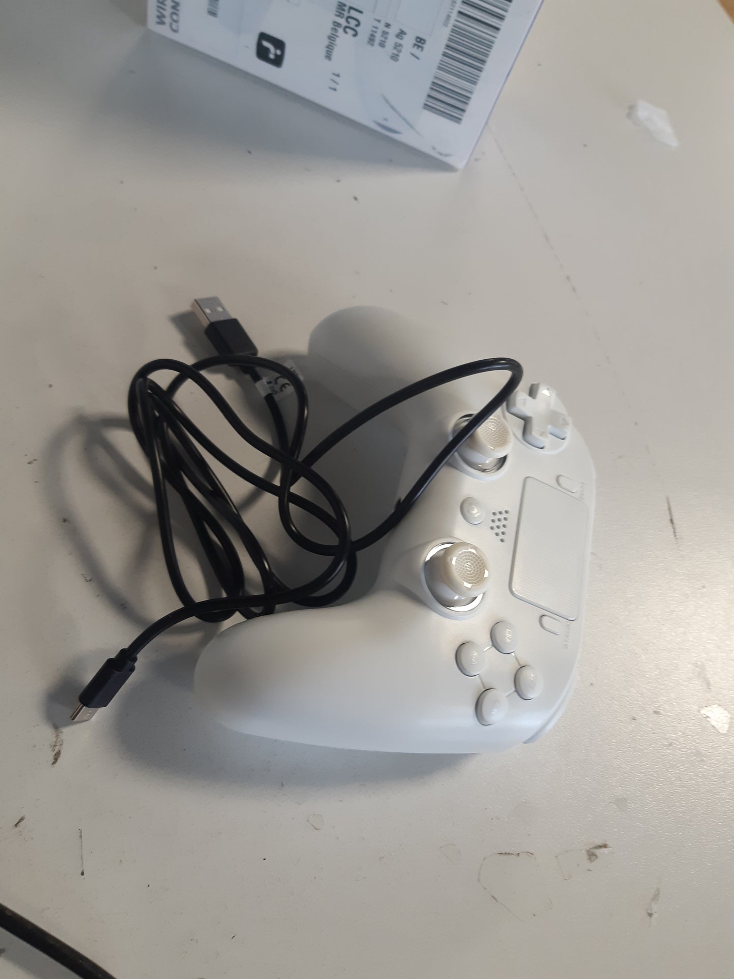 268542 - SUBSONIC Kontrollues pa tel për PS4, Bluetooth i bardhë me LED, dridhje, prizë për kufje lojërash