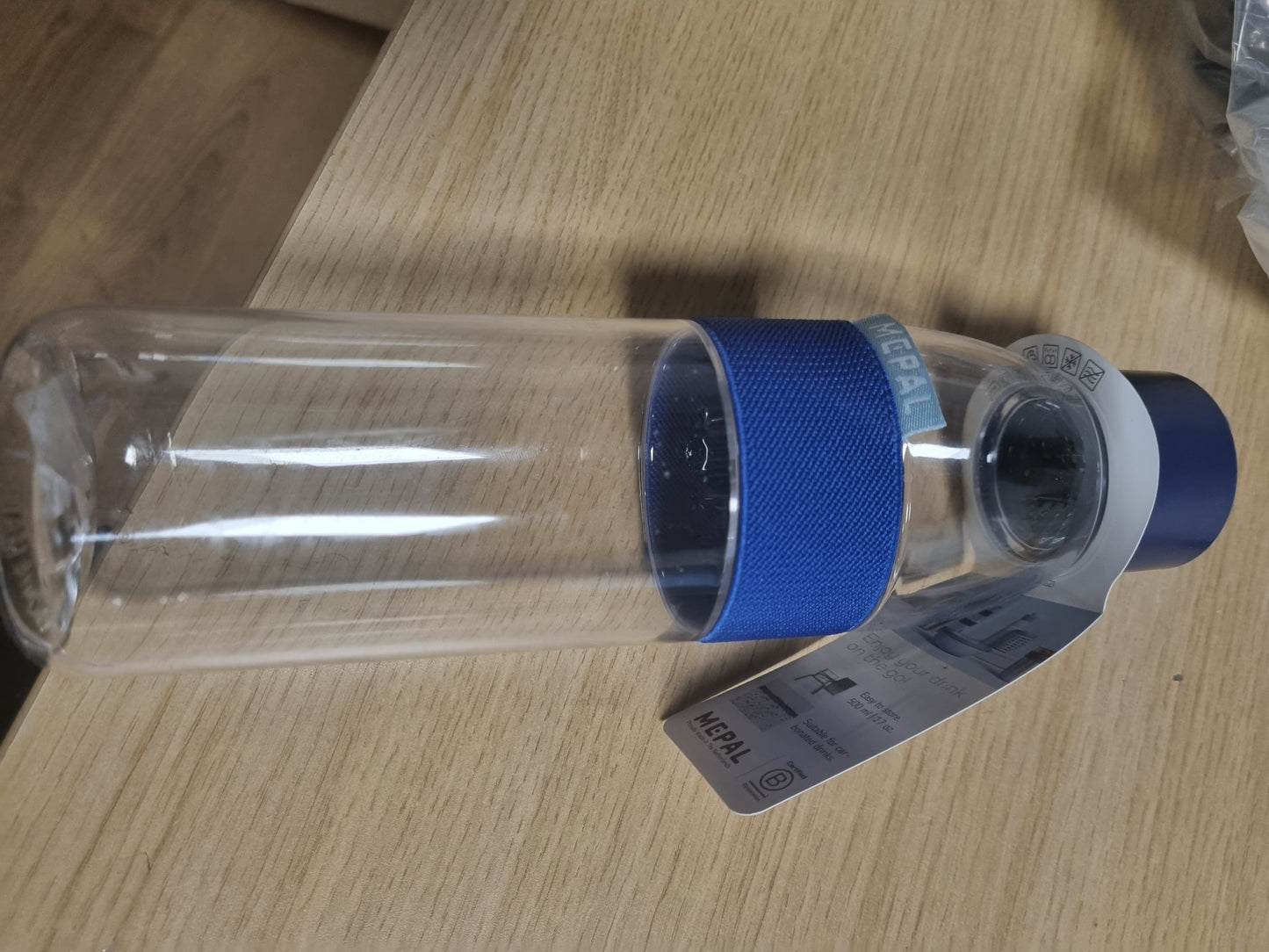141728 - Shishe uji Mepal 500 ml, shishe për pije “Ellipse”, ngjyrë blu e gjallë.