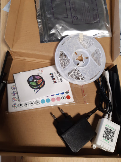 141865 - Shirit LED 10 metra, 30 LED për metër, 1x10m, 24V RGB, 300 LED, me aplikacion dhe telekomandë.