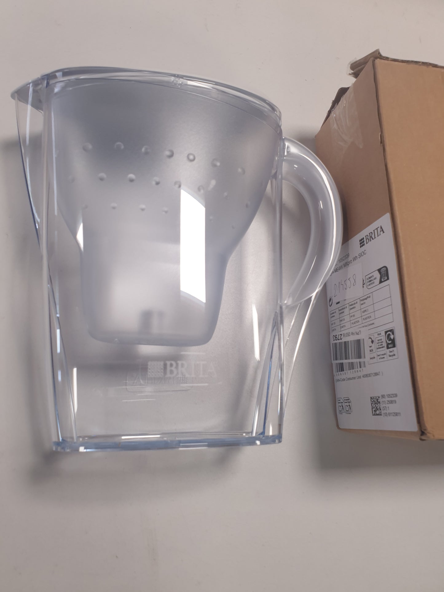 214558 - BRITA Enë filtri për ujë të bardhë, 2.4l, përfshirë 1 fishek filtri MAXTRA PRO