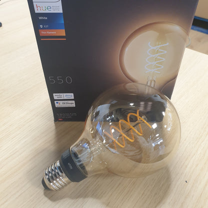 246042 - PHILIPS Hue E Bardhë, llambë me filament E27 vintage, Bluetooth, glob, funksionon me Alexa, Google Assistant, Apple HomeKit