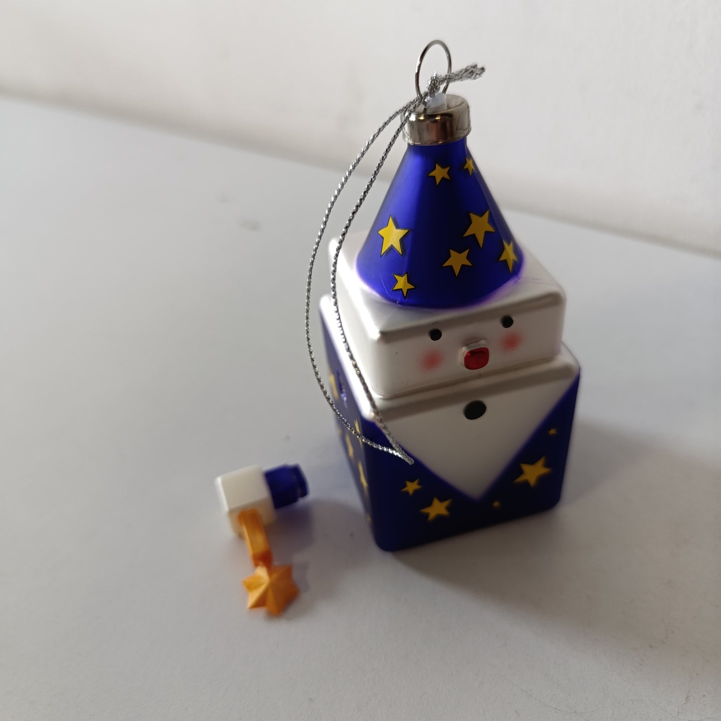184475 - ALESSI Cubomago GJ02 10 - Zëvendëson Dhuratën e Krishtlindjeve me Stil Vintage, Figurë Magjistari, Prej Qelq të Fryrë dhe Dekoruar me Dorë, Shumëngjyrësh