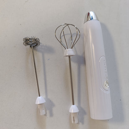 224441 - SHKUMËZUES ELEKTRIK QUMËSHTI, RIKARIKUESHËM ME USB, 3 SHPEJTËSI, ÇELIK INOX, PËR KAFE, KAPUÇINO, LATTE, NGJYRA E BARDHË ARGJENDI