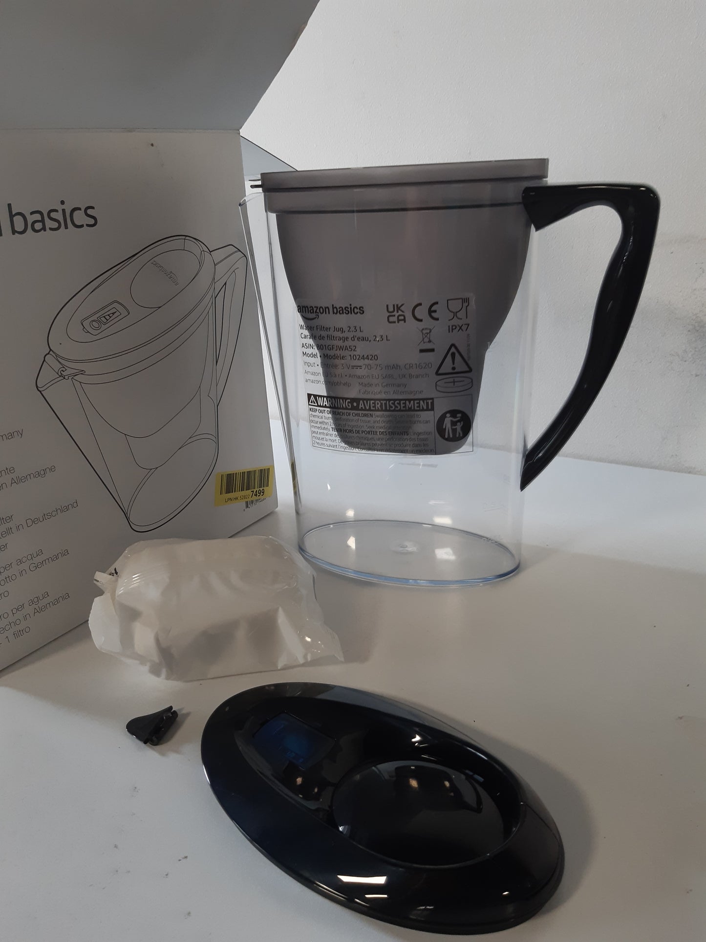 233217 - AMAZON BASICS Filtër uji 2.3 litra, i zi