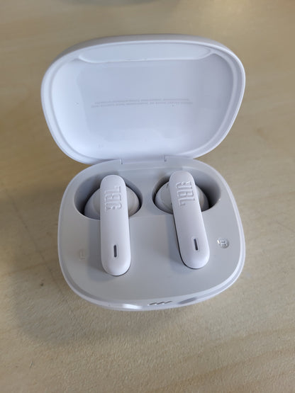 267904 - JBL JBL Wave Flex 2, kufje pa tel Bluetooth në vesh, 40 orë kohë dëgjimi, JBL Pure Bass Sound, Teknologji Smart Ambient, IP54, e bardhë