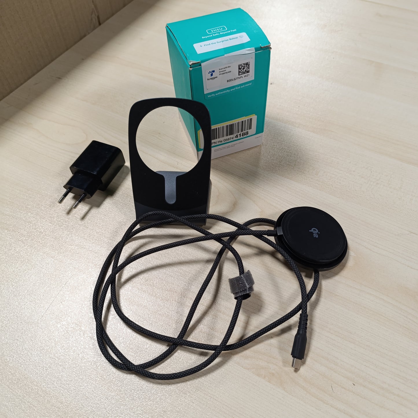 268416 - INIU Stacion karikimi induktiv 15W, magnetik pa tel, certifikuar Qi2, mbështetëse Mag-Safe për iPhone 17/16/15/14/13/12 Pro Max dhe AirPods, me adaptor USB-C 20W