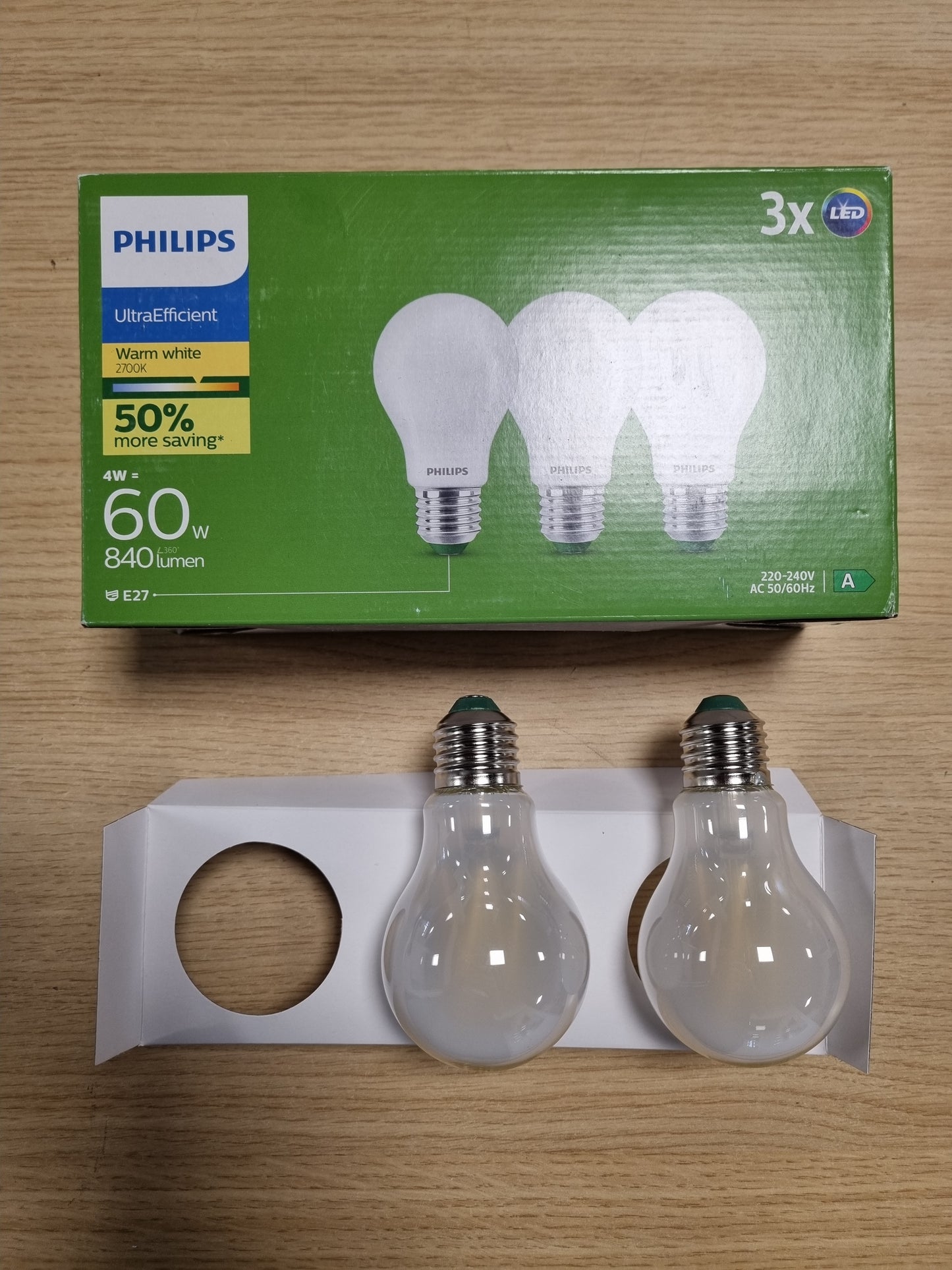 247357 - PHILIPS Ultra Efficient Llambë LED, 60 W, A60, E27, e bardhë e ngrohtë, pako me 2