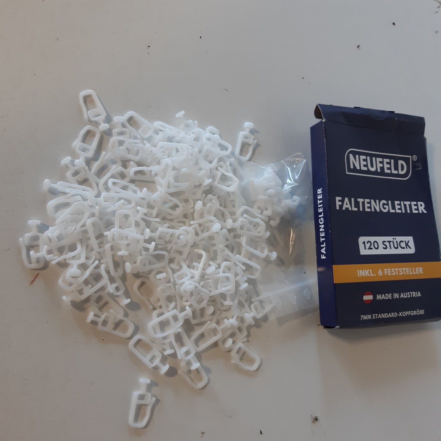168886 - NEUFELD® Rrëshqitës për Perde 120 Copë për Shina të Brendshme me 6 Ndalesa | Rrëshqitës të Plisuar 7 mm, Rrotulla për Perde