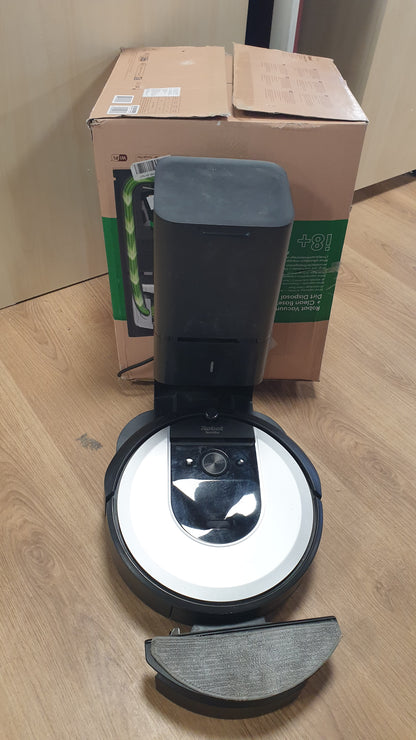 94047 - iROBOT Roomba Combo i8+ (i8576) - Robot Fshesa/Fshuese, Stacion Automatik i Pastrimit, Hartë Inteligjente, I Pajtueshëm me Asistent Zanor, Wi-Fi, Vlerësimet Bazohen në Aplikacion, Ngjyra Argjend