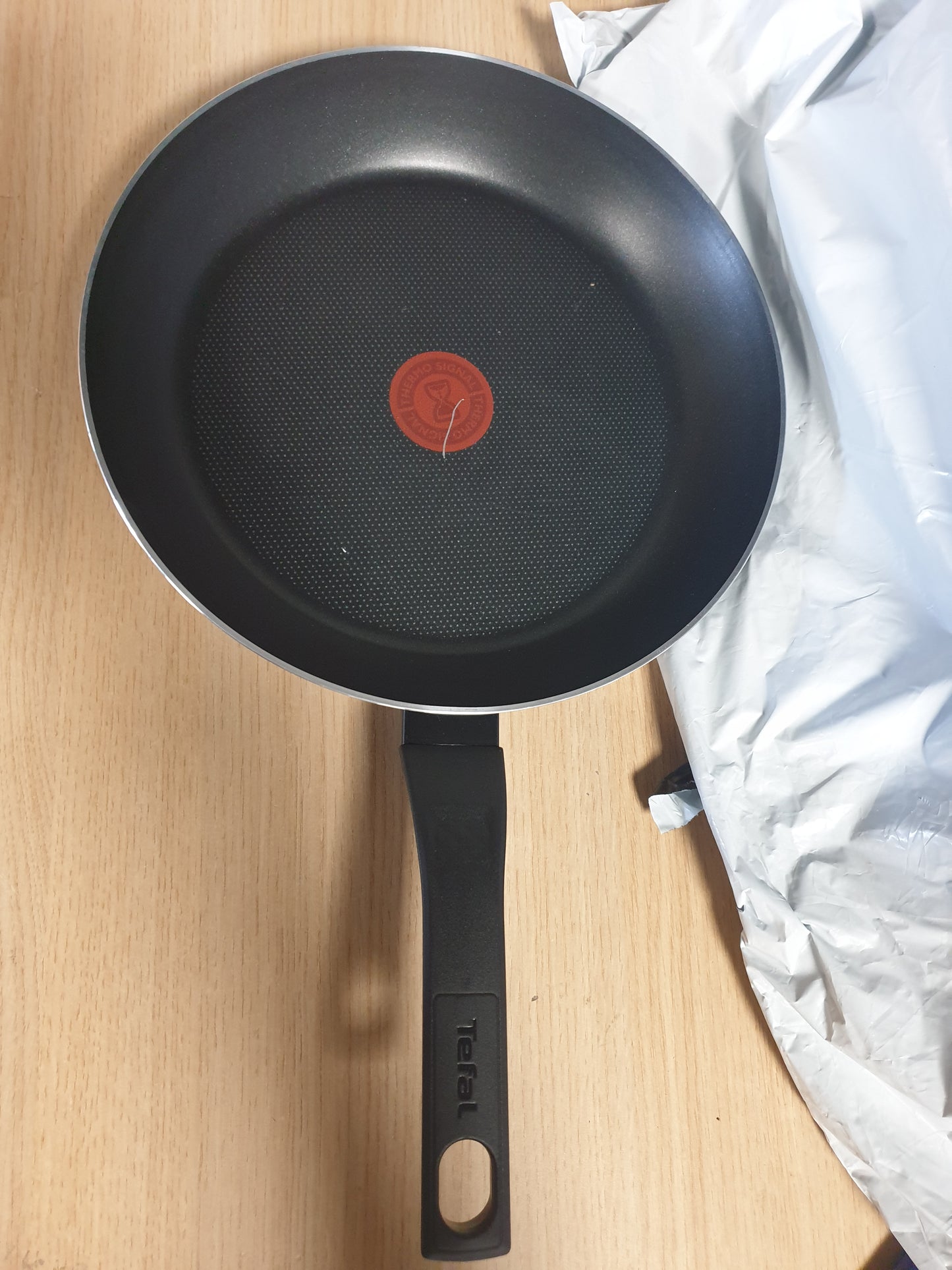 223338 - Tefal Tigan Easy Cook & Clean, 28 cm, shtresë jo ngjitëse, NUK është i përshtatshëm për soba me induksion, B5550633
