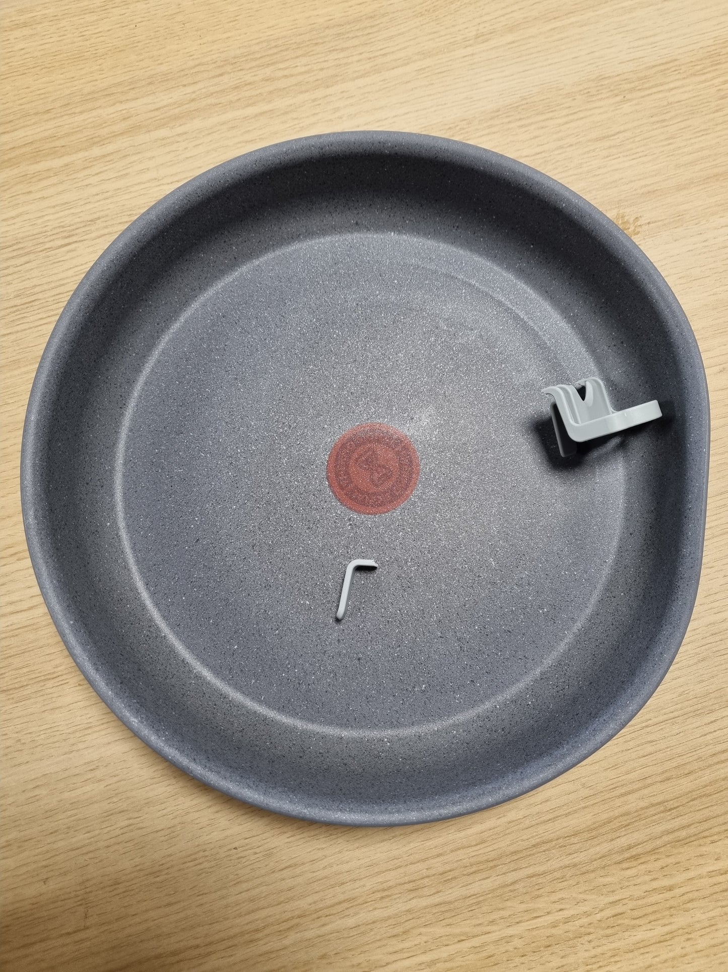 236146 - TEFAL TIGAN INGENIO 28 CM, I PAJTUESHËM ME INDUKSION, ME SHTRESË JO NGJITËSE, I STIVUESHËM, I SIGURT PËR LAVASTOVILJE, I PRODHUAR NË FRANCË, NATURAL FORCE L3960602