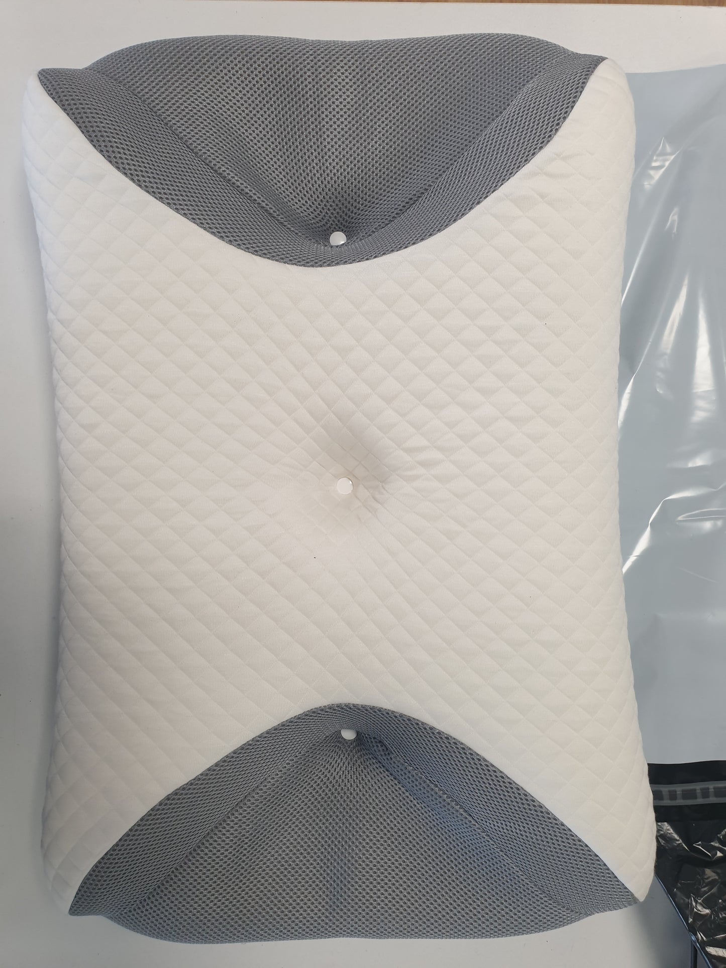 217677 - HOMCA Jastëku CPAP me shkumë memorie, 65x40x9/11cm, zvogëlon presionin e maskës