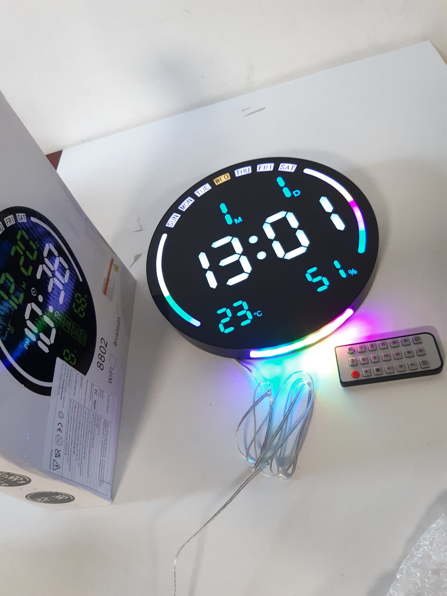 250878 - Orë muri dixhitale, 10.3" me ekran LED, alarm, kohëmatës, DST, temperaturë, lagështi, telekomandë