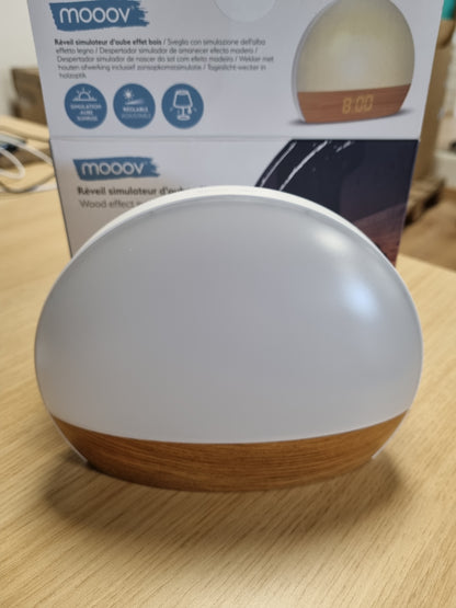 223875 - mooov 477356 Orë Alarmi Simuluese e Lindjes së Diellës, Dritë Graduale, Energjizuar nga Rrjeti, Ndriçim i Bardhë ose me Ngjyra, Portë Karikimi USB-A