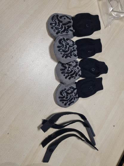 216646 - ÇORAPE ADIWO ANTI-RRËSHQITËSE PËR QEN, 2 PALË ÇORAPE ANTI-RRËSHQITËSE PËR QEN, ME RRIPA TË RREGULLUESHËM, MBROJTJE NGA PUTRAT E KAFSHËVE SHTËPIAKE, MBROJTËSE PUTRAT E QENVE PËR BRENDESH/JASHTË, M
