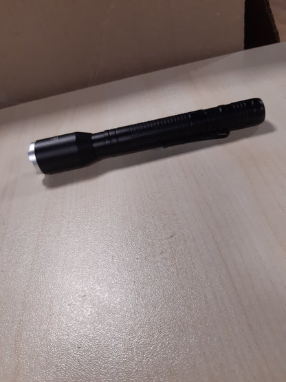 206642 - FENER LED VARTA F20 Pro, me 2 Bateri AA, Llambë me Tre Modalitete Drite, Strehë nga Alumini, Dorezë me Teksturë, Rezistente ndaj Goditjeve