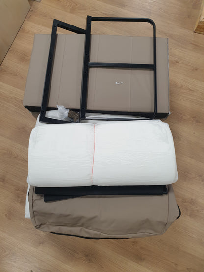 244458 - vidaXL Kolltuk Divan me Mbështetëse Këmbësh, Divan Tek me Mbështetëse Krahësh, Divan për Dhomë Ndenjeje, Lëkurë Artificiale Cappuccino