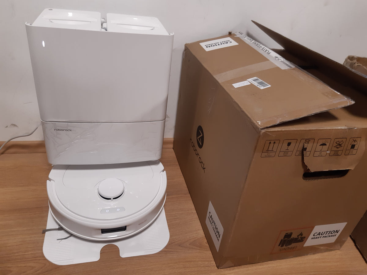 146002 - ROBOROCK Fshesë dhe Mop Robot QV 35A, Thithje HyperForce 8000Pa, Stacion Docking Multifunksional, Mop Rrotullues 200RPM me Ngritje 10mm, Anti-Tangle, Shmangie Pengesash, Hartëzim, Aplikacion