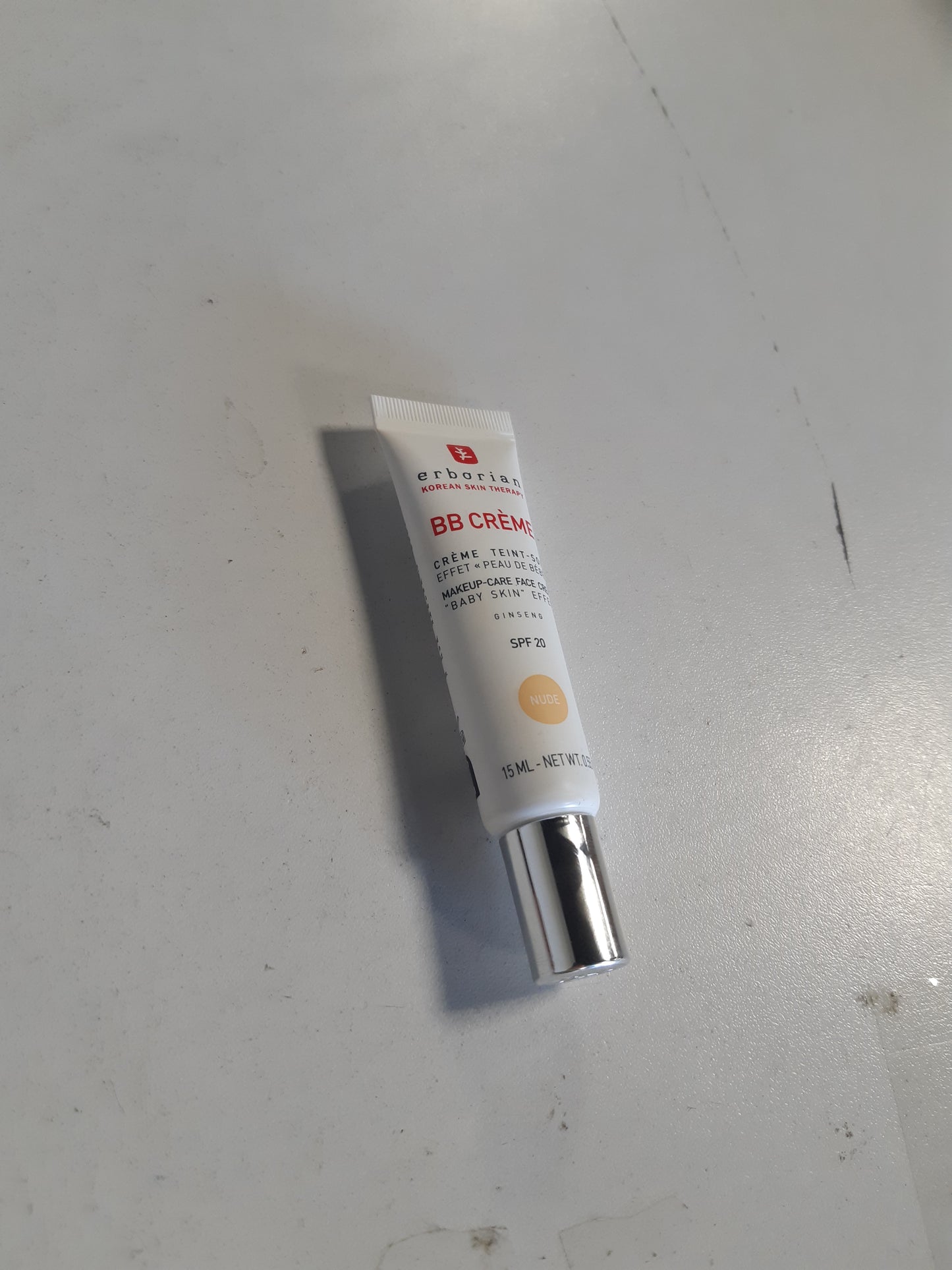 215327 - ERBORIAN Krem BB me Xhensen, Kujdes Korean për Fytyrën 5-në-1 me SPF 20, Ngjyrë Nude, 15 ml