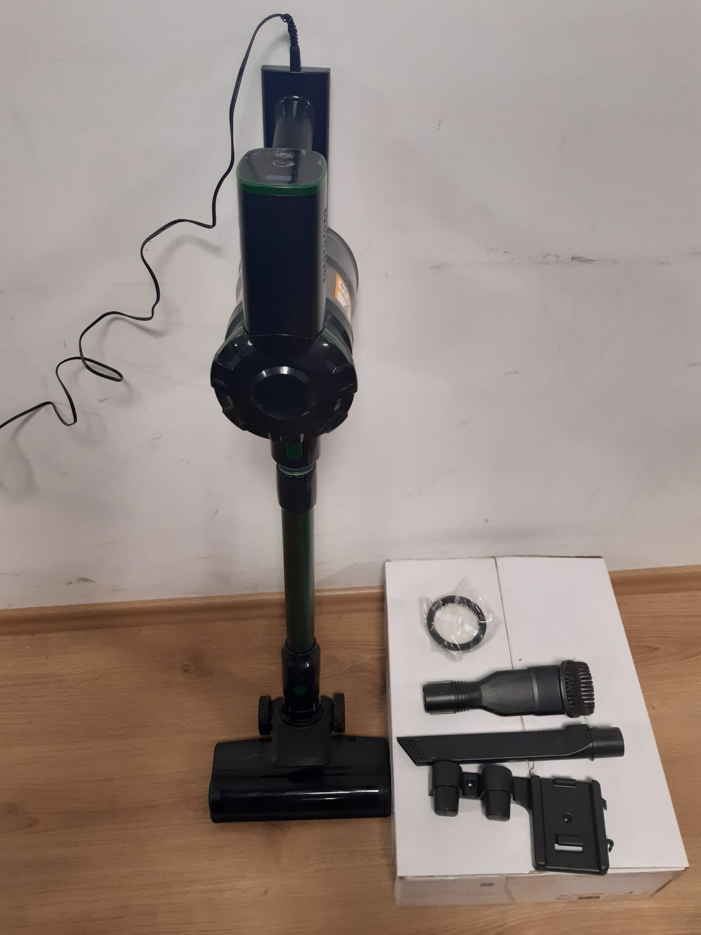 157040 - VEXILAR V9Pro - Fshesë pa Tel e Fuqishme 6-në-1, 50KPa, Motor pa Furça, LED, Kundër Ngatërresës, Filtër HEPA, Kupë 60 Minuta