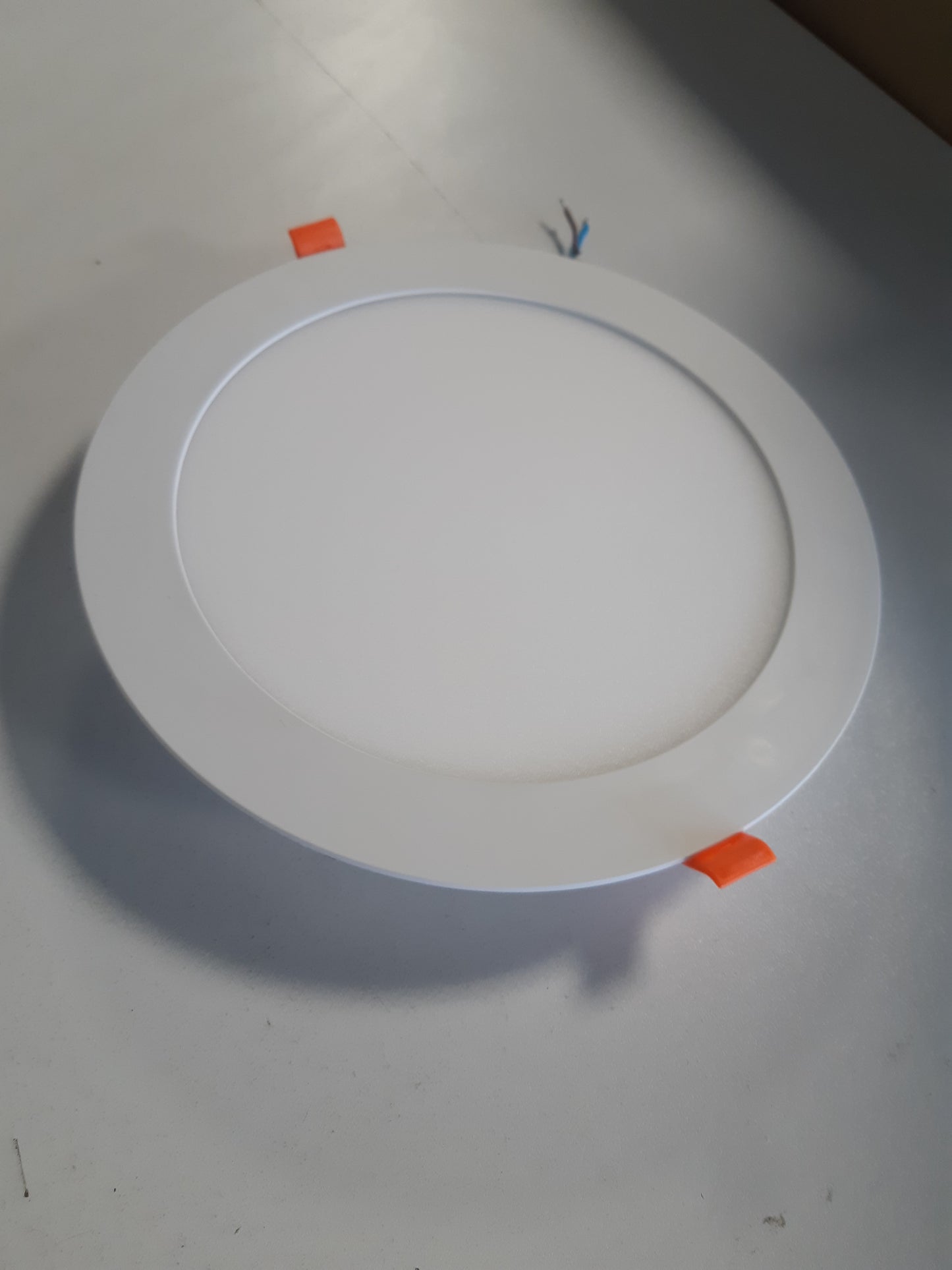 262045 - LEDVANCE Ndriçues Tavani: SMART RECESS SLIM DOWNLIGHT TW / 22 W, 220-240 V, Këndi i rrezes: 110°, E bardhë dinamike, 3000-6500 K, Materiali: plastik, IP20, Pako: 1 copë