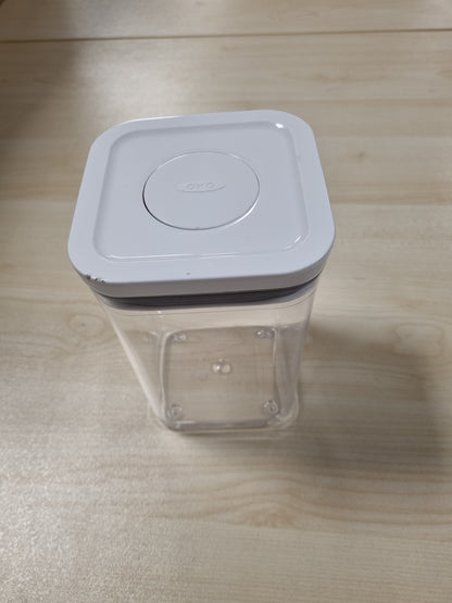 241803 - OXO Enë Ruajtjeje Pop 2.0 / 1L, Meze 11234000