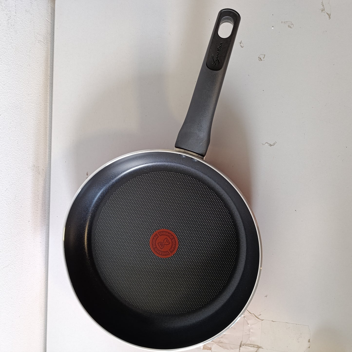 187735 - TIGAN LAGOSTINA Cucina Mediterranea, Alumini Jo-ngjitës, Ø 28cm, Perdorim në Induksion, Gaz dhe Furrë, me Tregues Gatimi Termo-sinjal, Dorezë Ergonomike Bakeliti