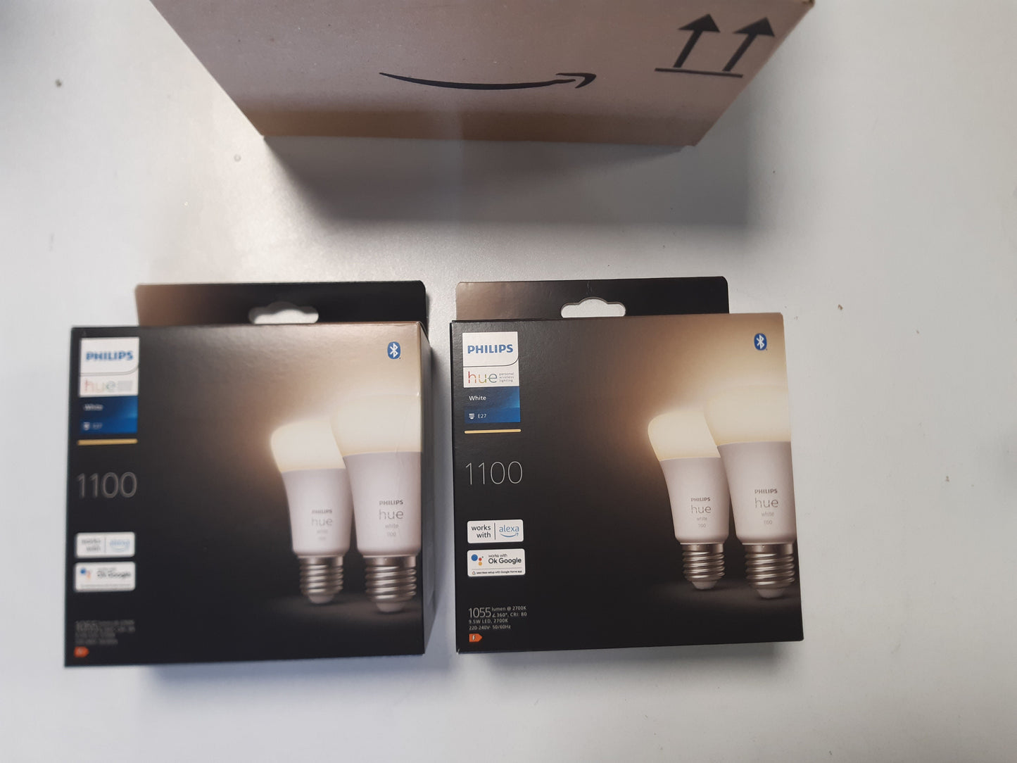 208338 - PHILIPS Hue E27 Llambë e Bardhë, Pako prej 4 Copë, 4x1055lm, e Errësueshme, Dritë e Ngrohtë e Bardhë, e Kontrollueshme nëpërmjet Aplikacionit, e Pajtueshme me Amazon Alexa (Echo, Echo Dot)