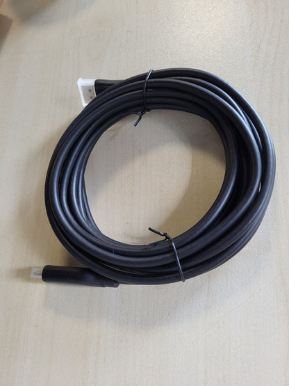 269050 - KABLLO AMAZONBASICS DisplayPort në HDMI, 4.5 m, lidhës të veshur me ar, e zezë