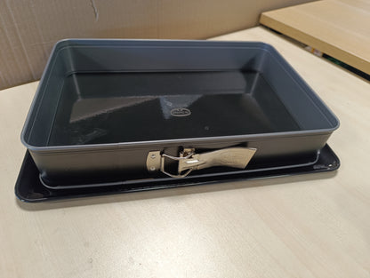 167657 - DR. OETKER Tavë Drejtkëndëshe Pranvere me Bazë Servirjeje prej Smalti 38 cm, Shtresë Jo Ngjitëse, Rezistente ndaj Prerjeve dhe Gërvishtjeve, Rezistente ndaj Nxehtësisë deri në 230°C, e Papërshkueshme nga Rrjedhjet
