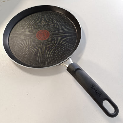 183801 - TEFAL Tigan Resist prej Aluminiumi, i Zi, madhësia 25cm