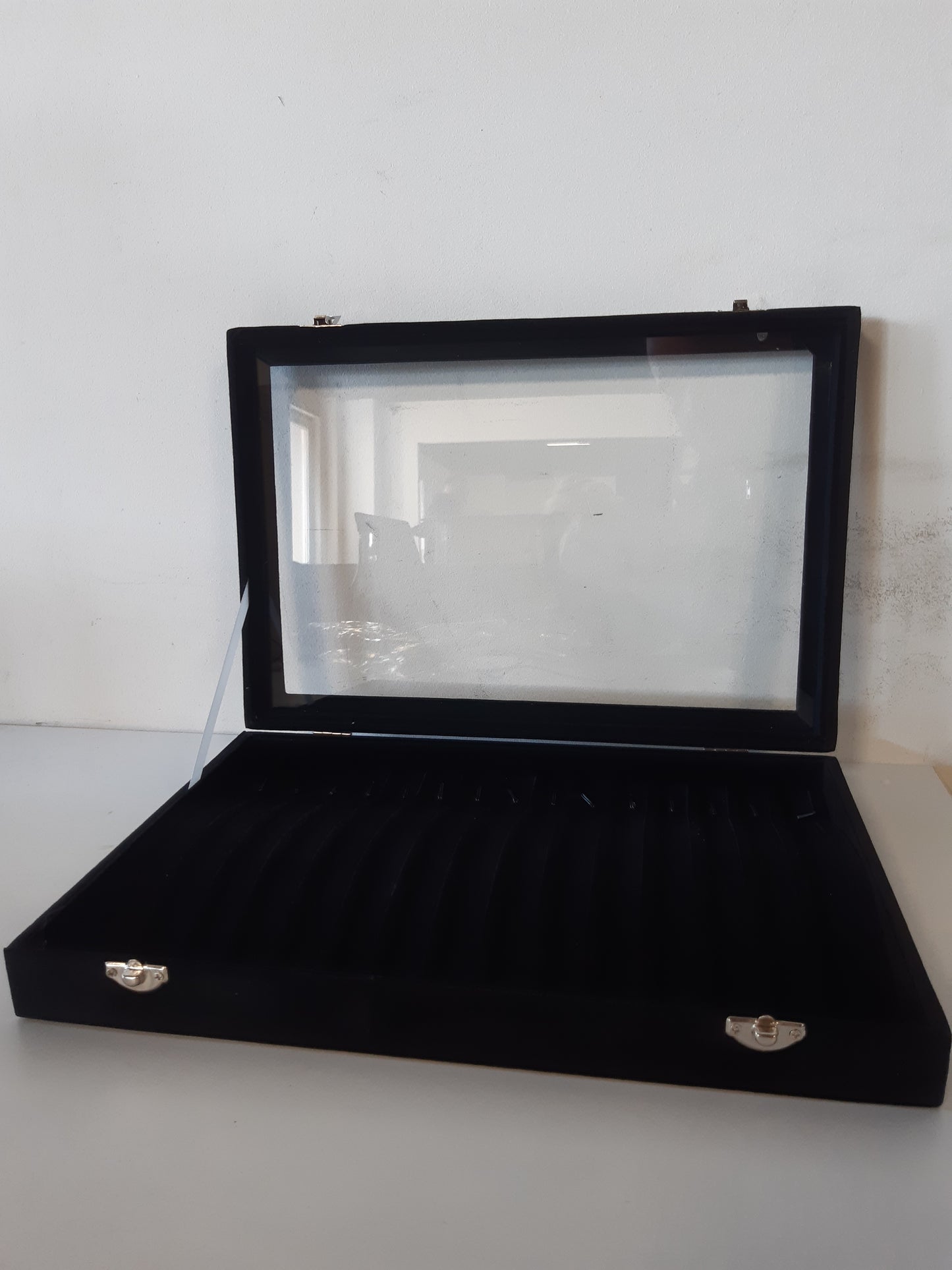 241565 - FREBEAUTY Trajnim për Qafë prej Kadifeje me 15 Grepa, Kapak Transparent, Mbajtëse me Mbyllje, Organizues Bizhuterish për Varëse dhe Gjerdane, i Zi