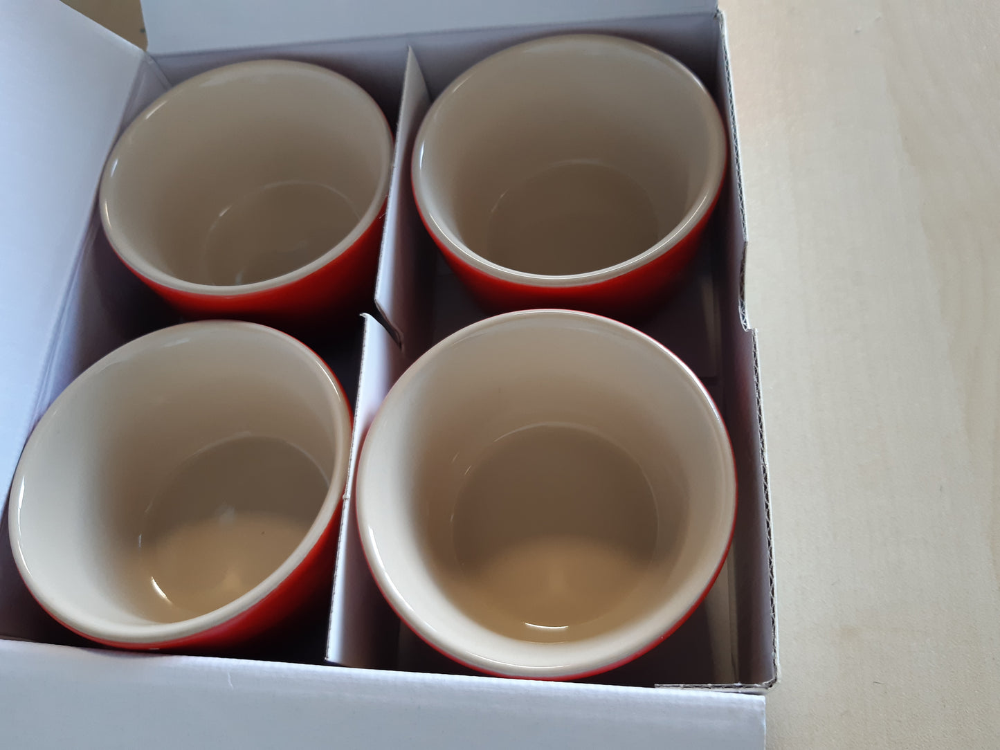 221698 - Le Creuset Set me 4 pjesë, kallëpe mini prej gresi, 100 ml, ngjyrë qershie e kuqe
