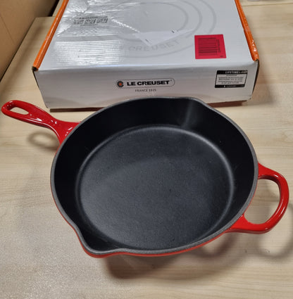 250014 - LE CREUSET Tigan për skuqje dhe servirje Signature High Gize, për të gjitha sobat dhe furrat, 26 cm, 2 litra, e kuqe qershie, 20187260600422