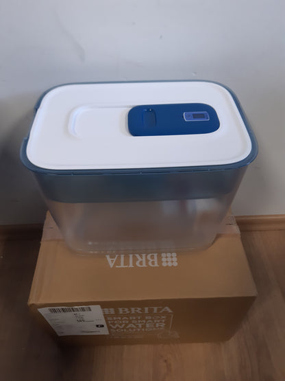 235191 - BRITA Flow Dispenser uji i filtruar (8.2L), përfshin 1 fishek filtri MAXTRA PRO, zvogëlon klorin, pesticide të caktuara, PFAS të caktuara, gëlqere