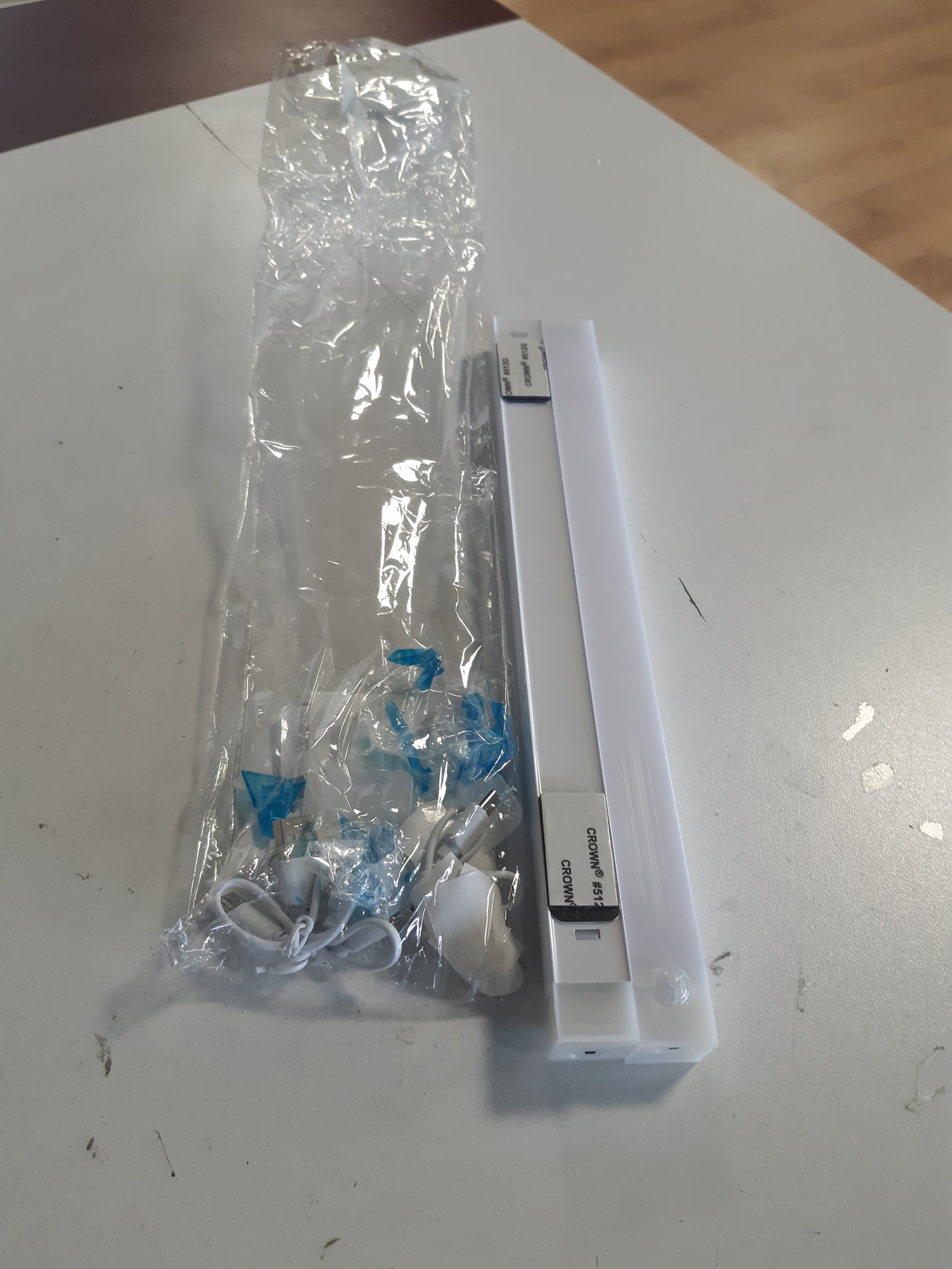 211352 - DRITËRA LED MAGNETIKE 30cm, Nën-Dollap për Kuzhinë, me Sensor Lëvizjeje, Rikarikueshme, Automatike, pa Tel, Ngjitës me Energji USB, për Rafte, Shkallë, Banak, Dollap, Dhomë Gjumi