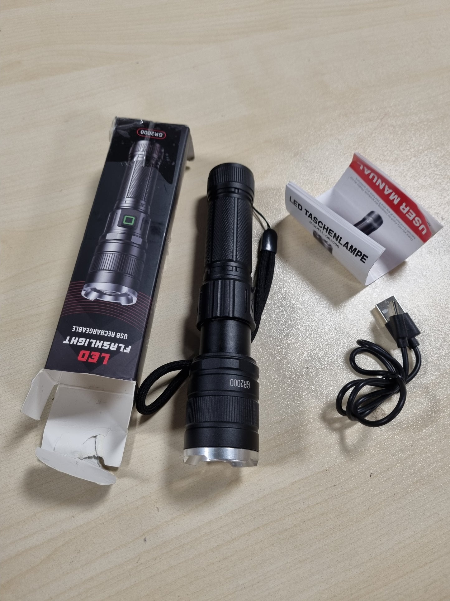 224886 - GEARLITE Dritë dore LED e rikarikueshme, 10000 Lumen, 3 mënyra, IP65 e papërshkueshme nga uji për kamping dhe aktivitete në natyrë