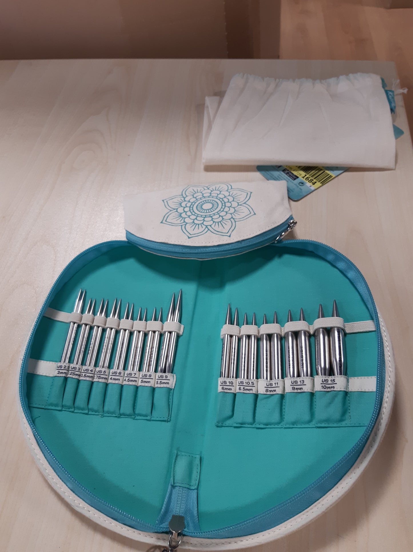 208044 - KNITPRO Seti i Maja Gjilpërash të Ndërrueshme 'The Mindful Collection Affection', 5 (13cm), 14 Madhësi nga 3mm deri në 12mm