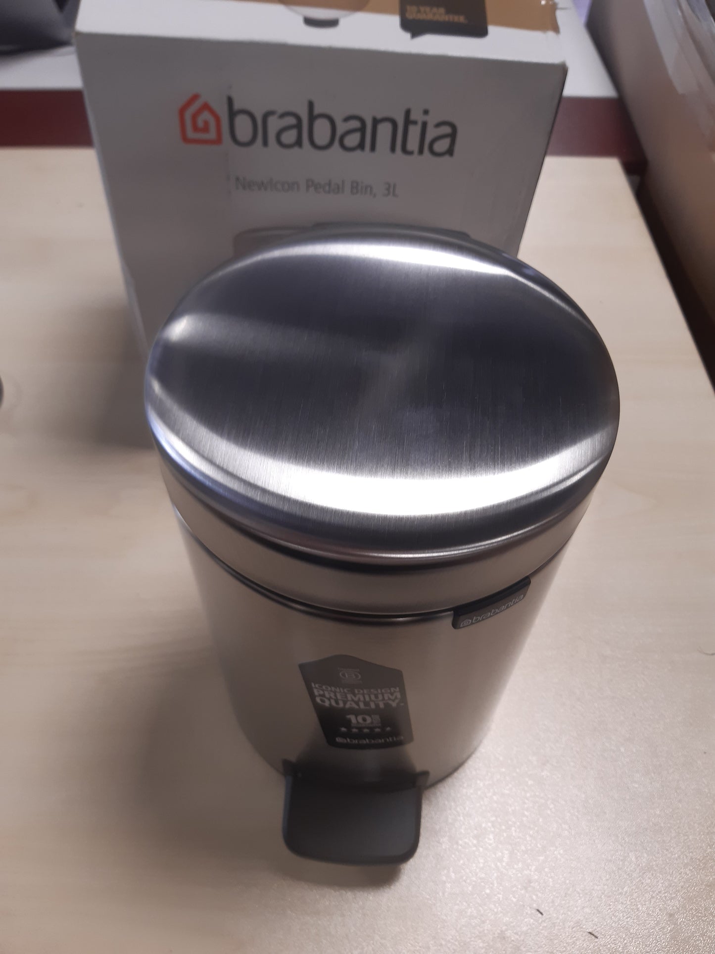 236093 - BRABANTIA Kosh plehrash Newicon me pedale, 3L, çelik mat