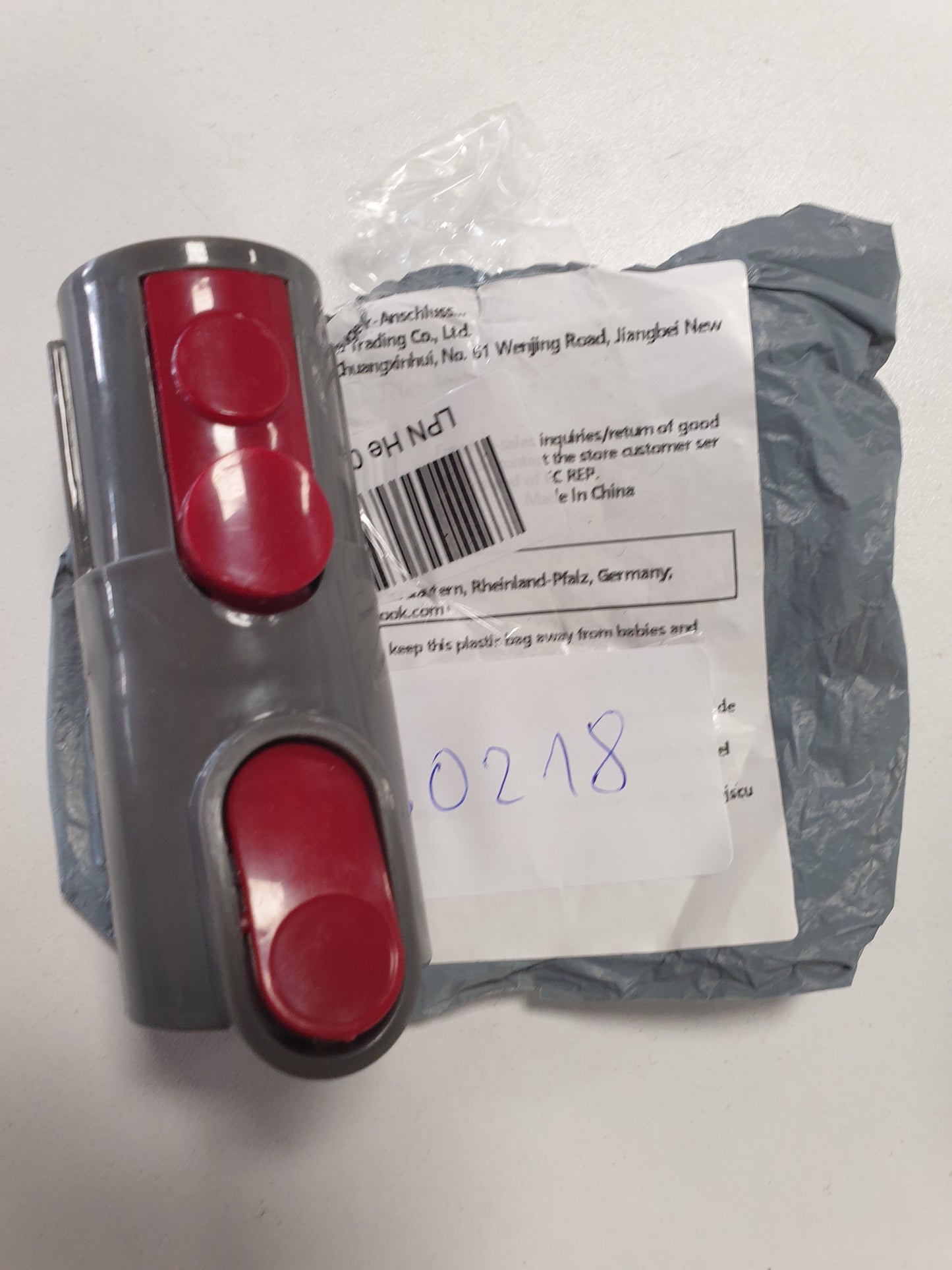 230218 - AUNMAS Adaptues lidhjeje për fshesë me korrent, 45 x 39 x 92 mm, aksesor për fshesë me korrent, përshtatës për V6, konvertohet në V7, V8, V10