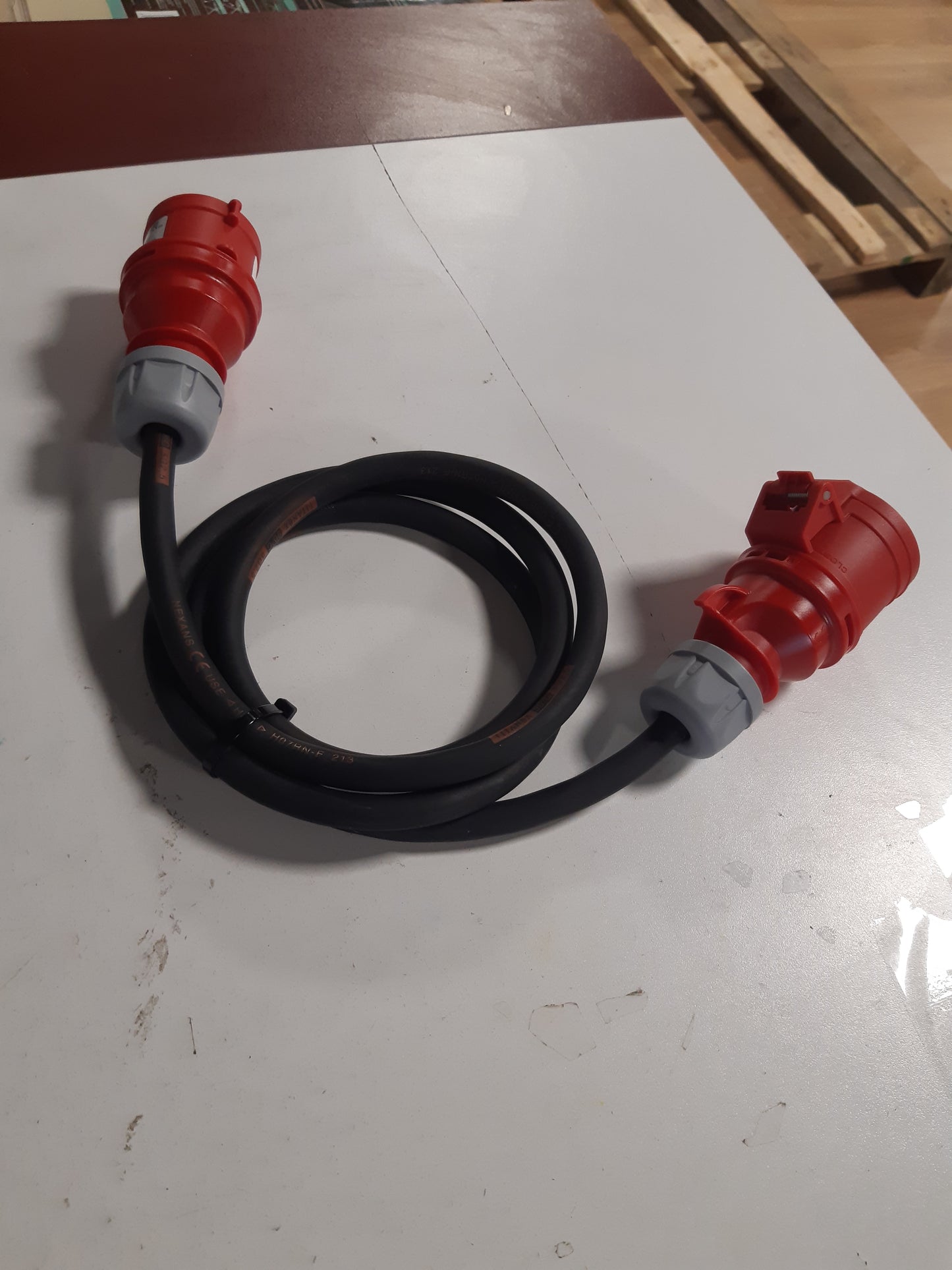 266577 - NWP Kabllo zgjatues CEE 2m 400V 16A, IP44 5x2.5 mm² H07RN-F, për kantiere ndërtimi