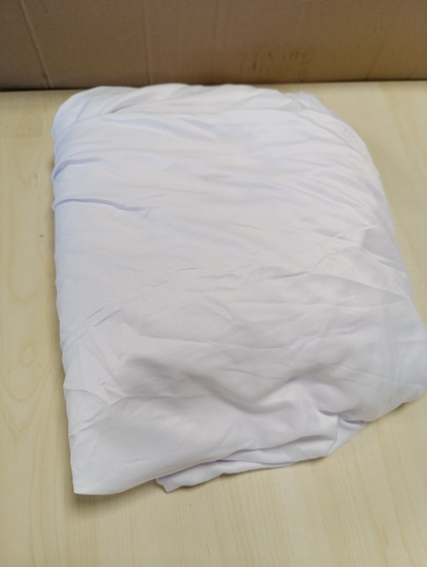 222785 - EasyCosy – Çarçaf ATENEA me mbulesë angleze 180x200 cm për dyshekë deri në 32 cm të thellë, i çertifikuar Oeko-TEX